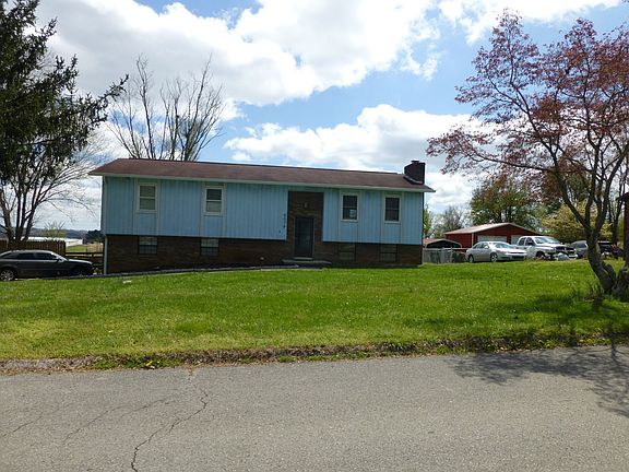 2nd image of 6077 Woodcrest Dr