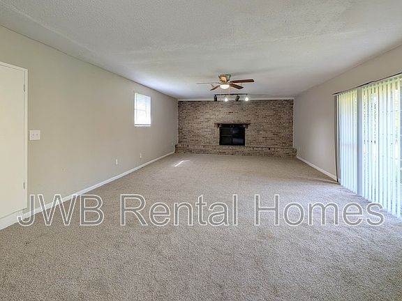 4th image of 7762 Lake Park Dr