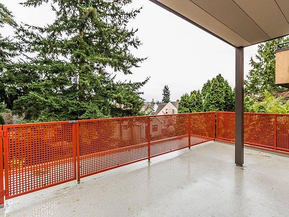 5th image of 7356 15th Ave NW #B
