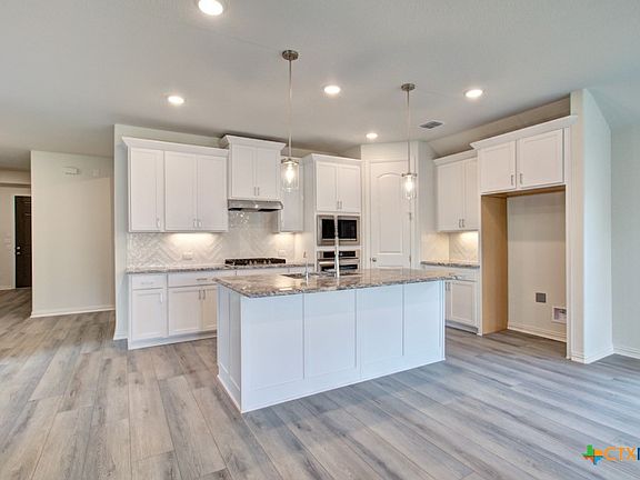 2nd image of 1636 Seekat Dr