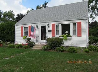 15 Johnson Ave, Warwick, RI 02886