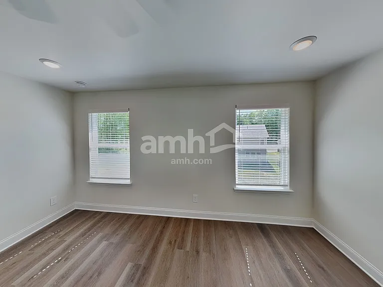 3347 Emzy Dr — Photo 7