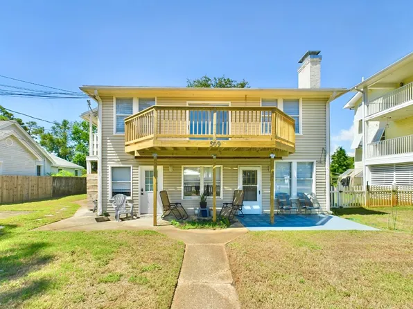 509 Palomar Dr APT 1, Pensacola, FL 32507