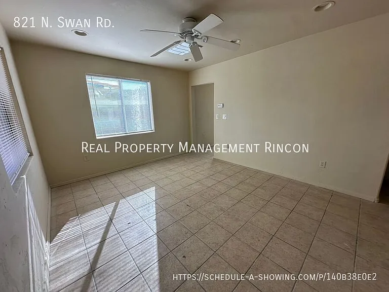 821 N Swan Rd — Photo 3