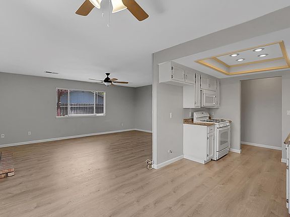4th image of 3024 Conant Ave