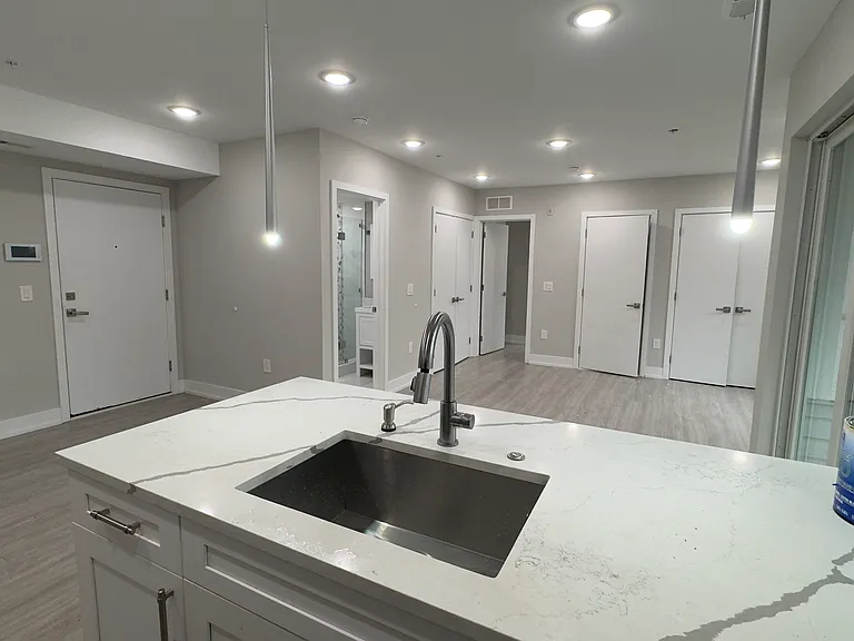 649-1 N 35th St #202A — Photo 36