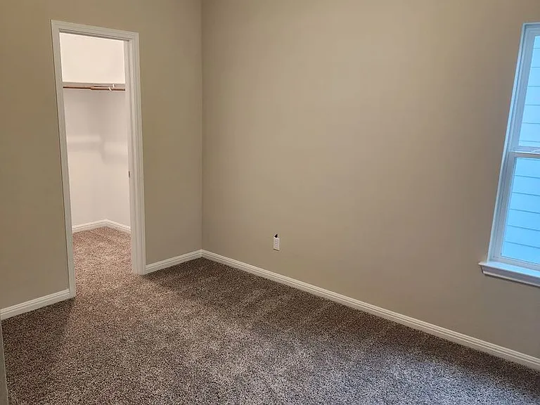 1668 Coral Sunrise Trl — Photo 15