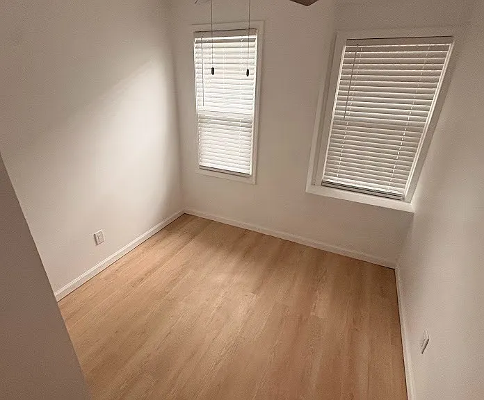 135 Lawndale Ave — Photo 11