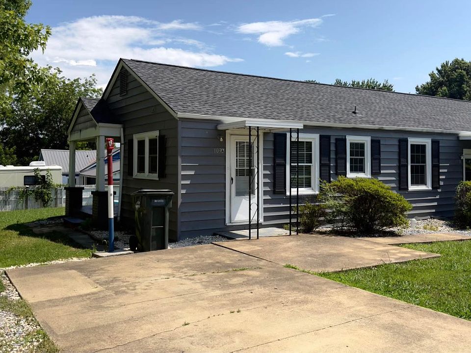 1st image of 103 Pelican Ln #A