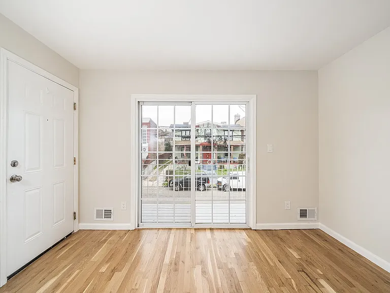 188 Arlington Ave #1 — Photo 9