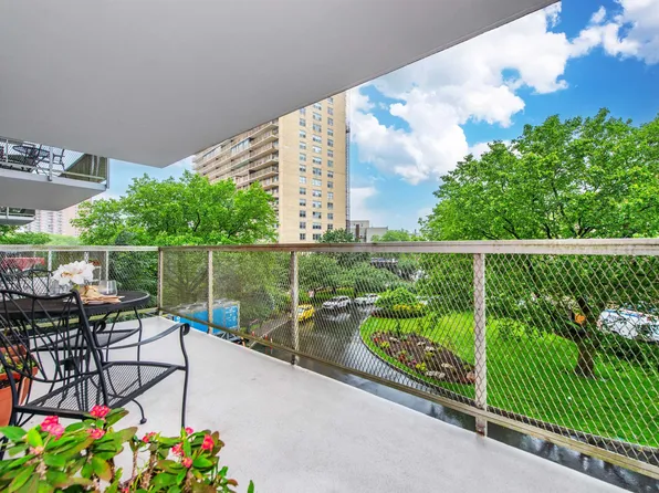 6050 Blvd East image 16 of 42