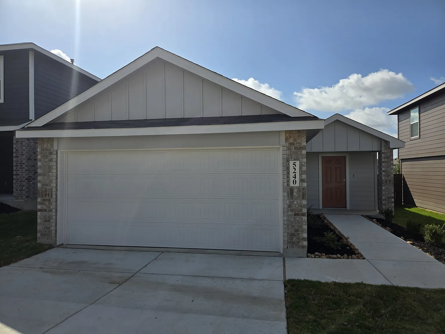 4 bed, 1572 sqft, $2,000 — Photo 3