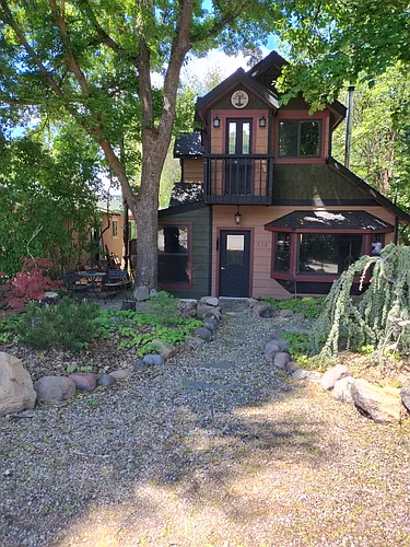 513 Mill St Photo 1