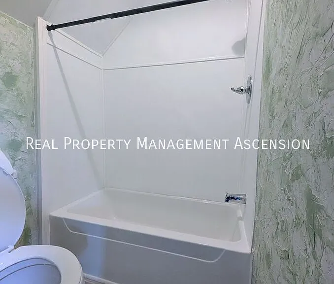 304 S Cherokee St #4 — Photo 3