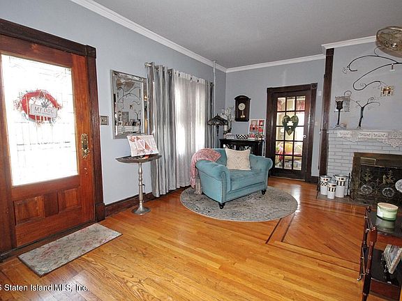 4th image of 54 Delaware Ave