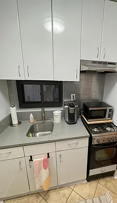 Rented by Point NYC | media 9