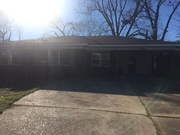 2nd image of 2710 Doles Pl