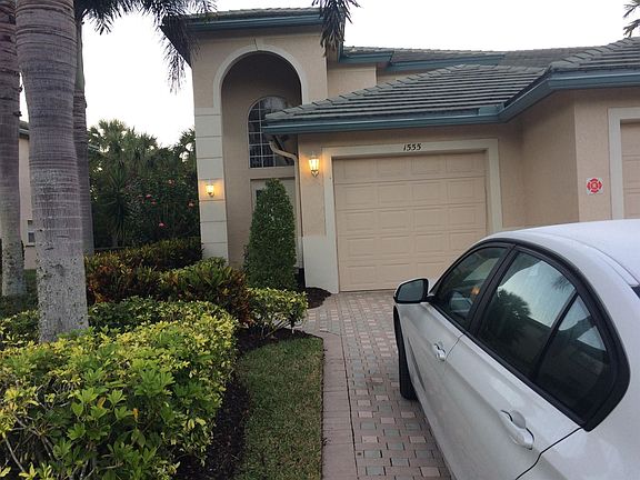 2nd image of 1555 SE Prestwick Ln #4