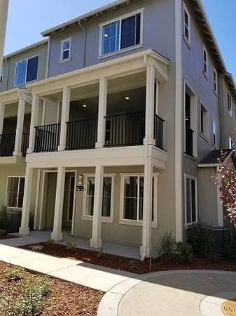1st image of 1719 Ross Cir