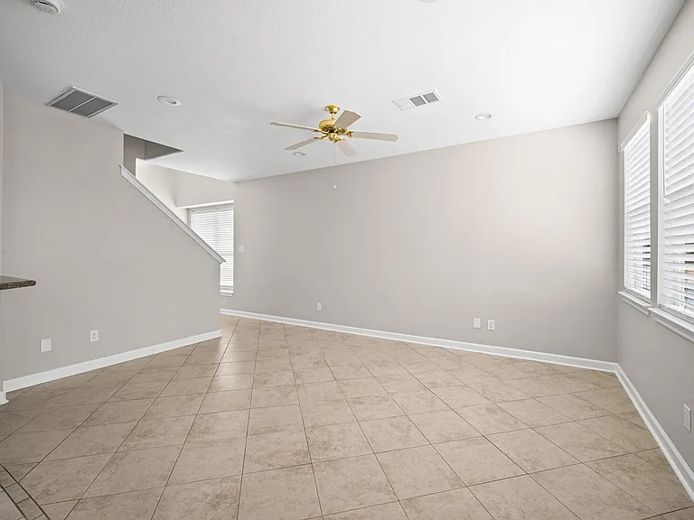 11 Scenic Brook Ct — Photo 7