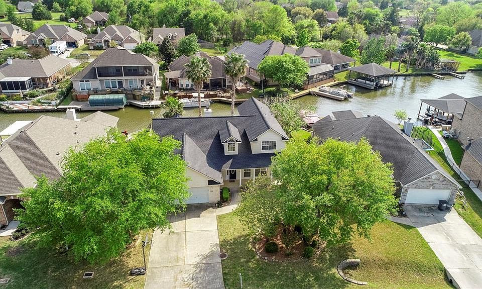 1st image of 13704 Shoreline Dr