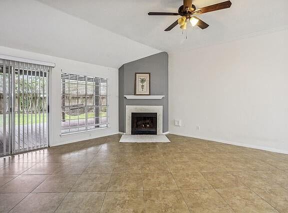 5th image of 18617 Hiddenbay Way