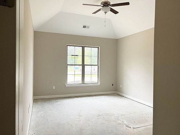 5th image of 3032 Wiltshire Dr #48