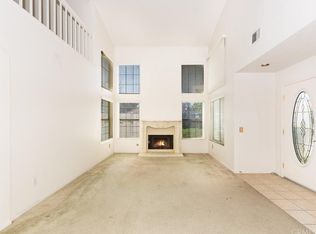 8087 Riviera Ct, Fontana, CA 92336