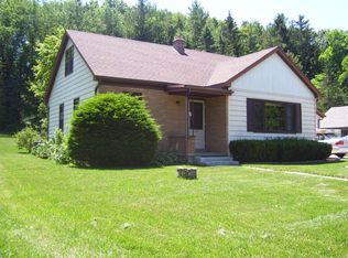 255 Hartford Rd, Slinger, WI 53086