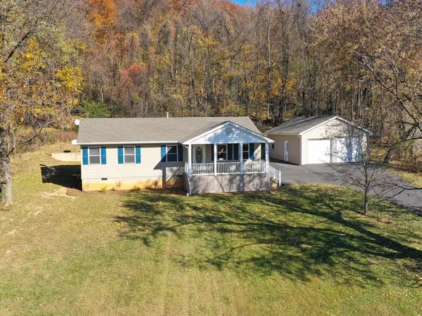 901 Powhatan St, Staunton, VA 24401