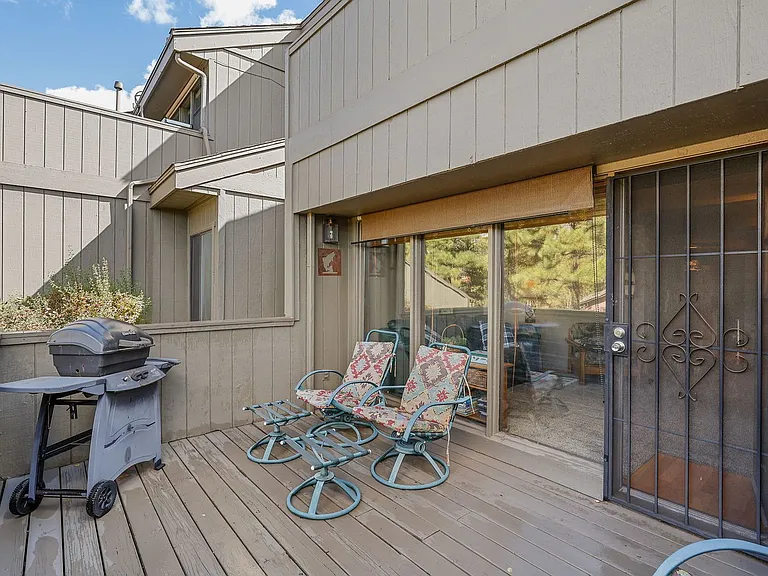 2650 N Valley View Rd #223 — Photo 3