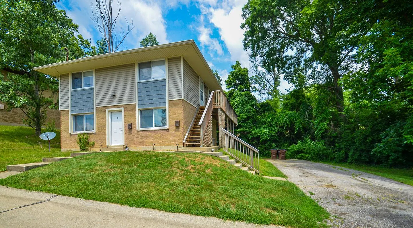 2 bed, $1,350 — Photo 2