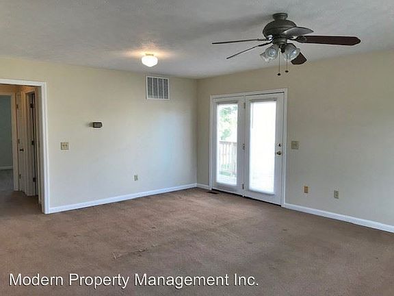 2nd image of 228 Black Hawk Cir #B
