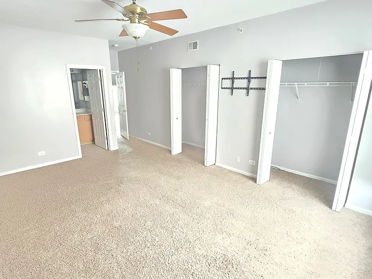 150 S Waters Edge Dr #F — Photo 5