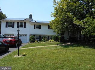 10 Del Rio Dr, Yardley, PA 19067