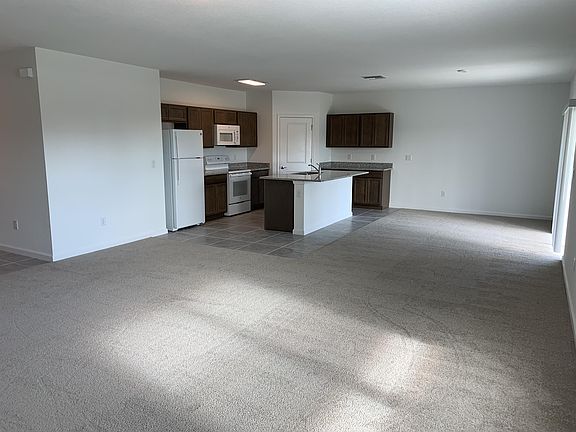 Kitchen & Great Room
