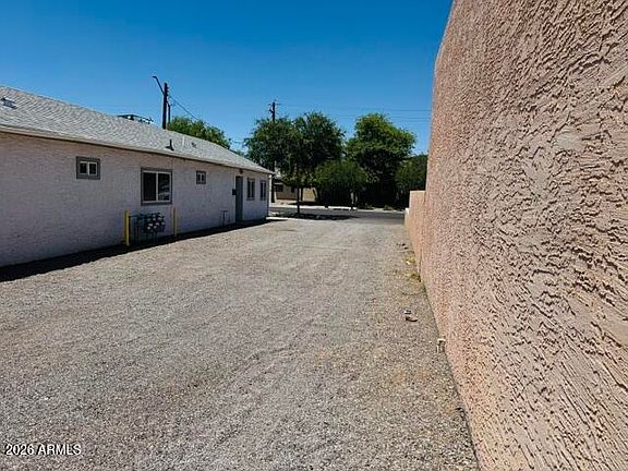 5th image of 421 N CENTRAL Avenue