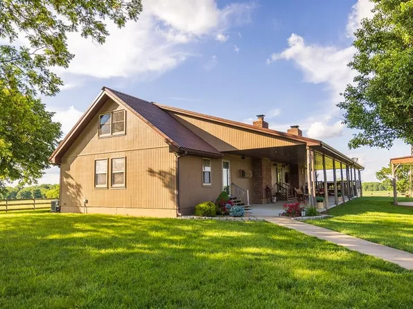 662 W 6th St, Schell City, MO 64783