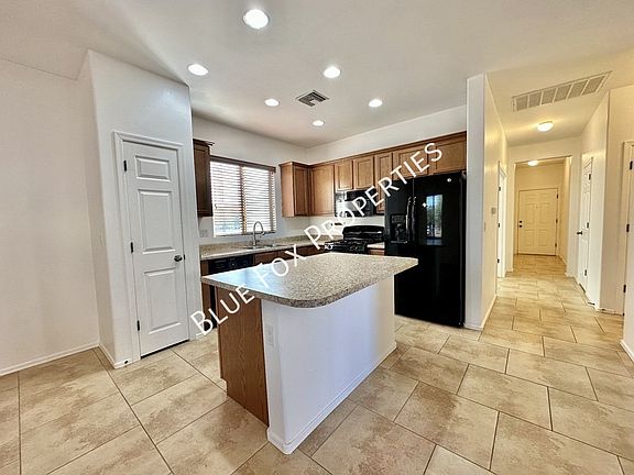 2nd image of 12830 N Fox Hollow Dr