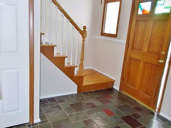 3rd image of 5405 Dorchester Dr