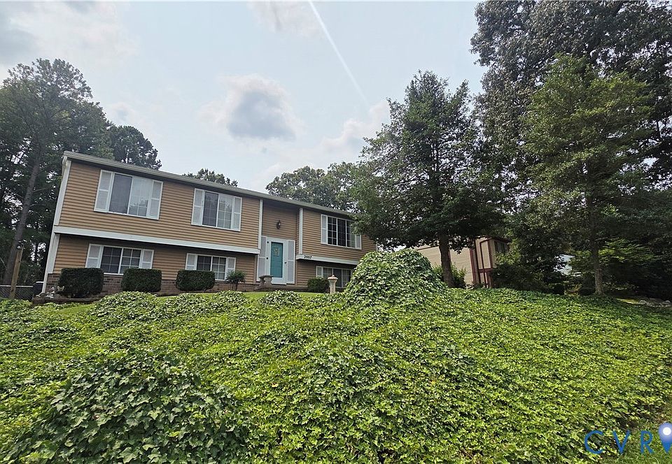 2nd image of 2007 Mountain Pine Blvd