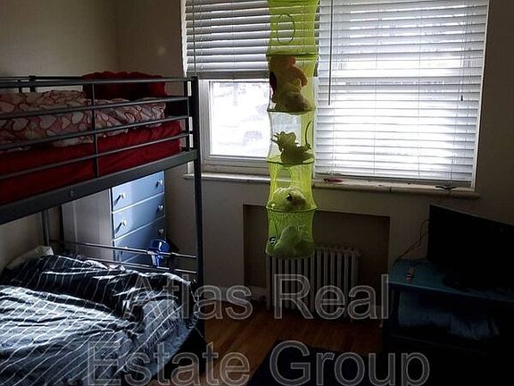 5th image of 505 N Logan St APT 4