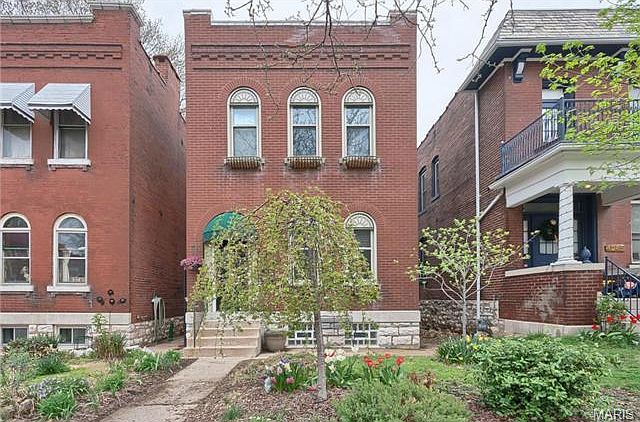 2nd image of 4247 Humphrey St