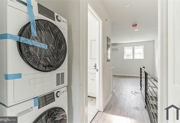 4th image of 5524 Matthews St #B