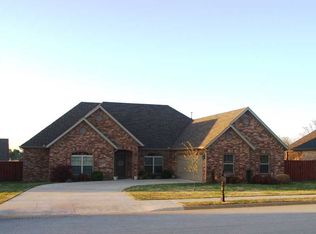2012 Florence Ave, Lowell, AR 72745