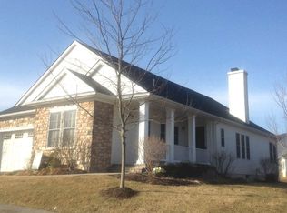 44 Bluffs Ct, Hamburg, NJ 07419