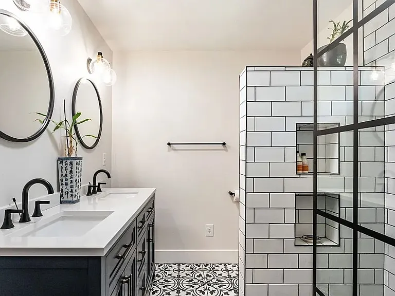 303 N 10th Ave — Photo 17