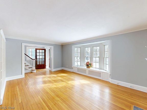 4th image of 3001 Coleridge Rd