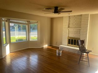 6017 Amber Oaks Ave, Bakersfield, CA 93306