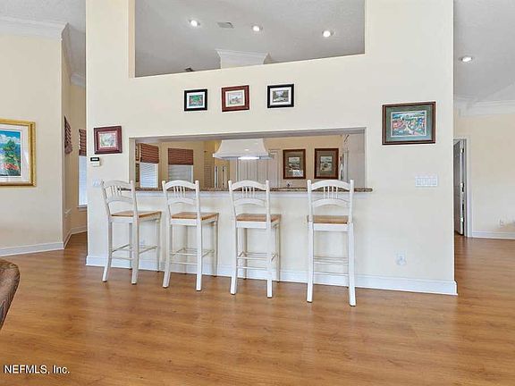3rd image of 1201 Royal Troon Ln